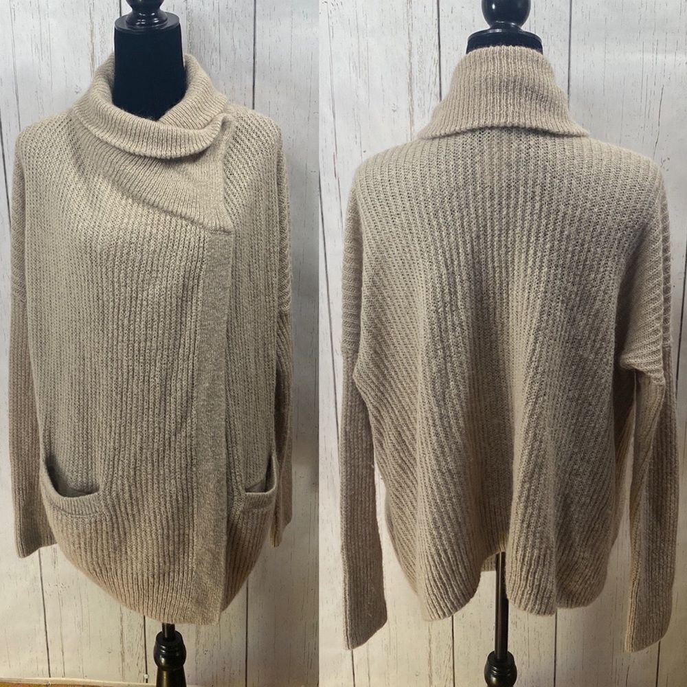 Abercrombie & Fitch Wool Blend Oversized Cowl Neck Cardigan Sweater Pocket Cozy